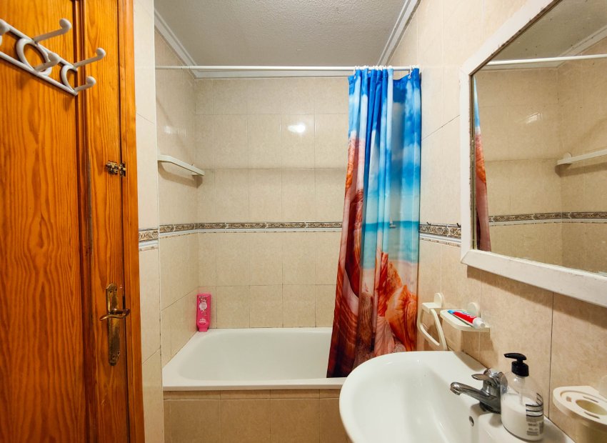 Reventa - Apartments - Flats - Torrevieia - Center