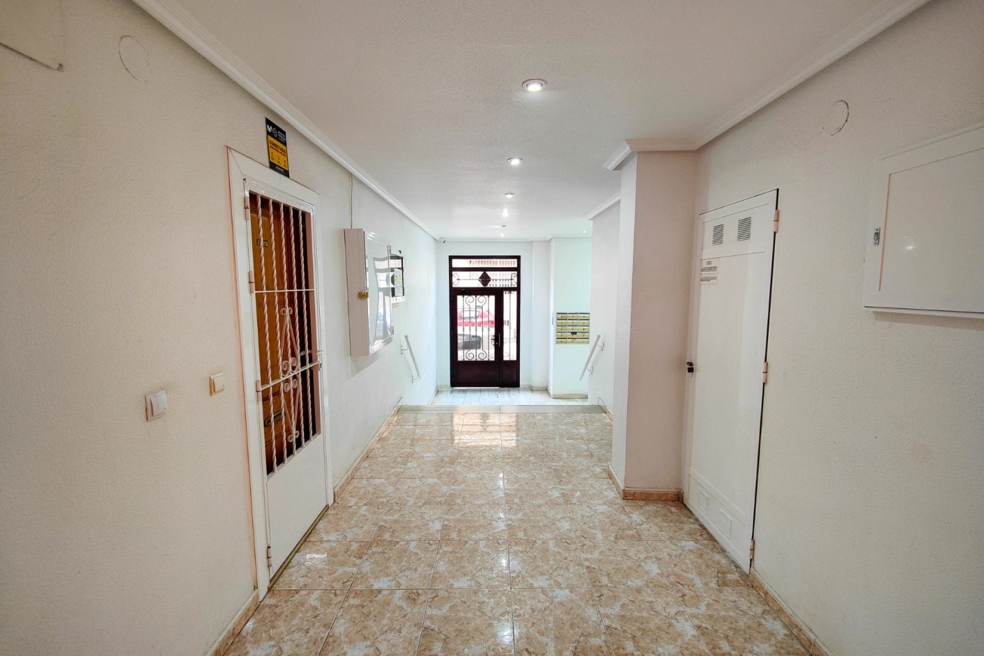 Reventa - Apartments - Flats - Torrevieia - Center