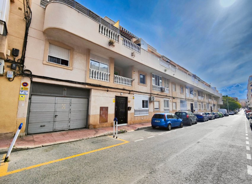 Reventa - Apartments - Flats - Torrevieia - Center