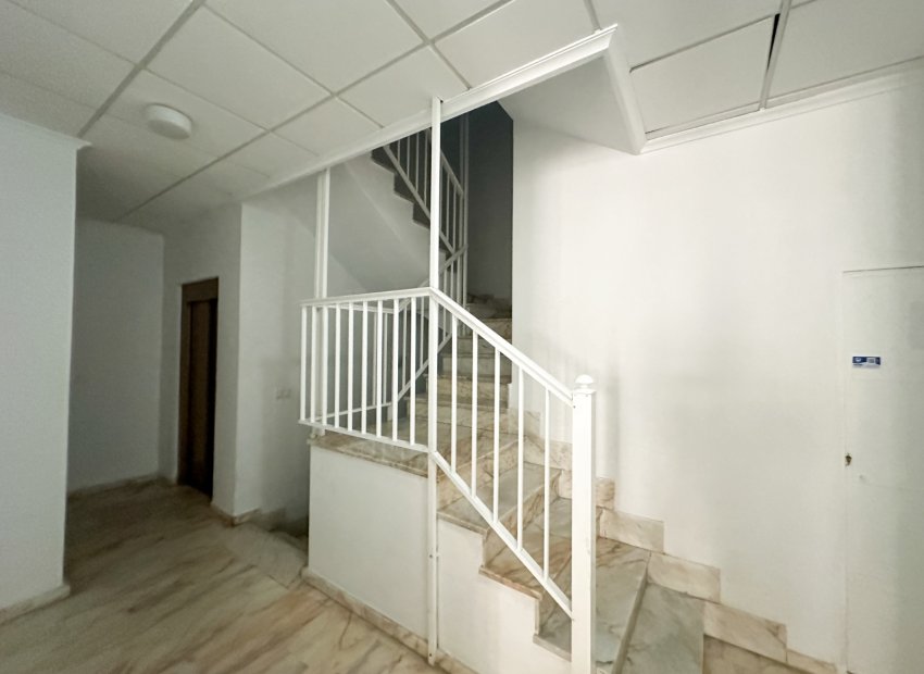 Reventa - Apartments - Flats - Torrevieia - Center