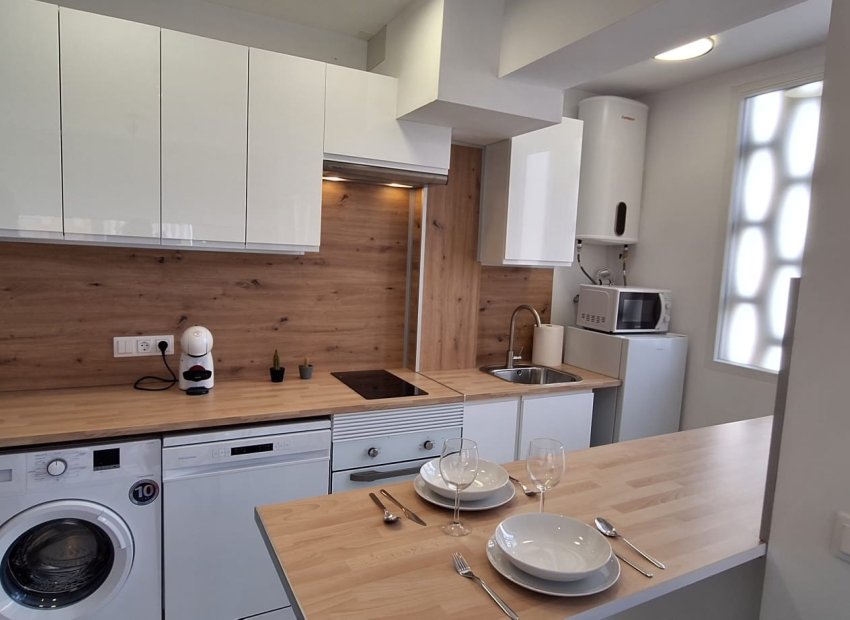 Reventa - Apartments - Flats - Torrevieia - Center