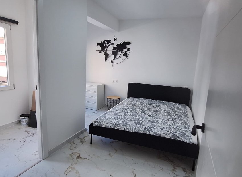 Reventa - Apartments - Flats - Torrevieia - Center