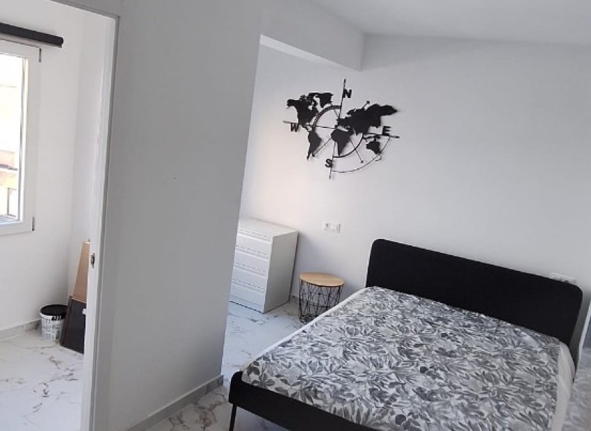 Reventa - Apartments - Flats - Torrevieia - Center