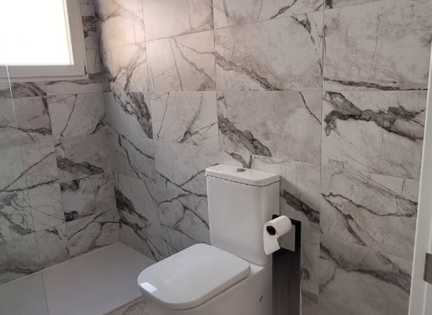 Reventa - Apartments - Flats - Torrevieia - Center