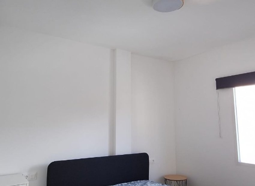 Reventa - Apartments - Flats - Torrevieia - Center