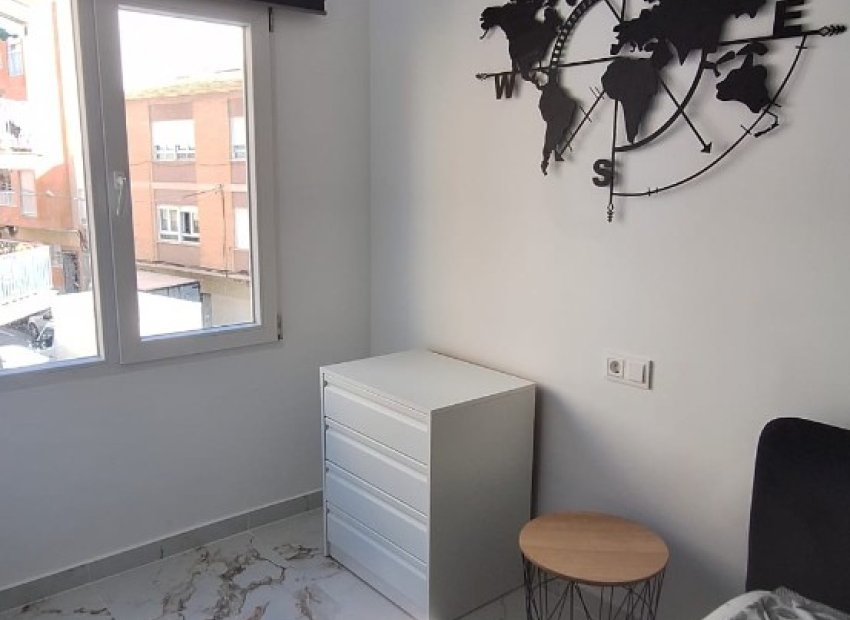 Reventa - Apartments - Flats - Torrevieia - Center