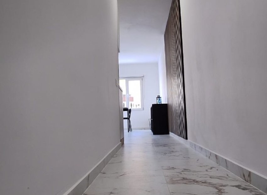 Reventa - Apartments - Flats - Torrevieia - Center