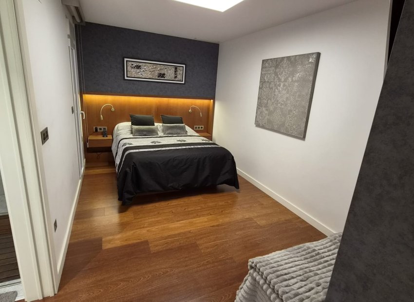 Reventa - Apartments - Flats - Torrevieia - Center