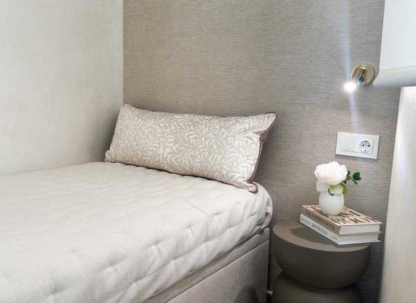 Reventa - Apartments - Flats - Torrevieia - Center