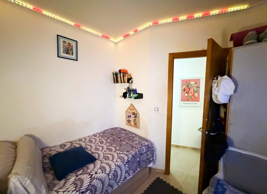 Reventa - Apartments - Flats - Torrevieia - Center
