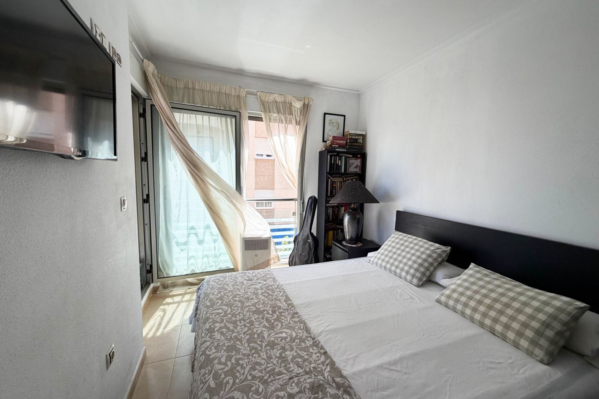 Reventa - Apartments - Flats - Torrevieia - Center