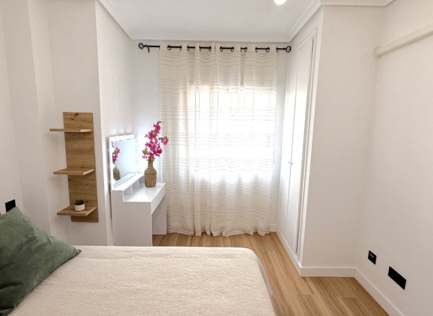 Reventa - Apartments - Flats - Torrevieia - Costa Blanca