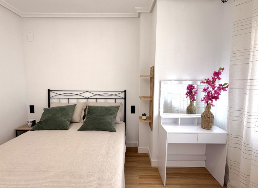 Reventa - Apartments - Flats - Torrevieia - Costa Blanca