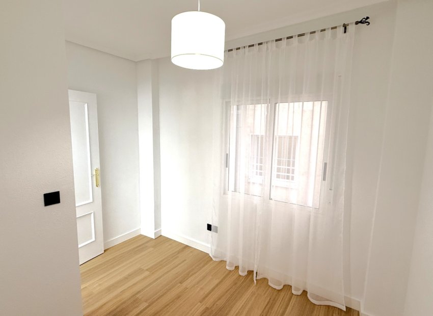 Reventa - Apartments - Flats - Torrevieia - Costa Blanca