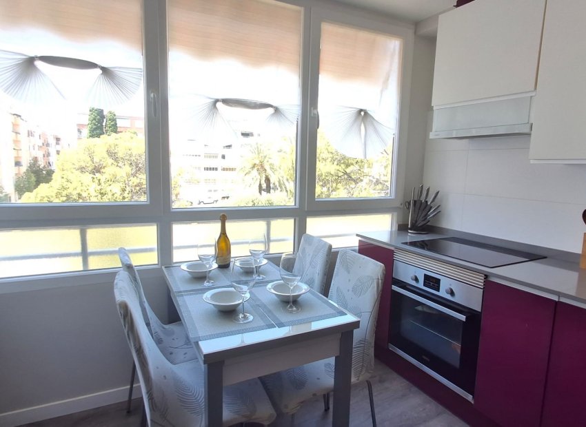 Reventa - Apartments - Flats - Torrevieia - Playa del Cura