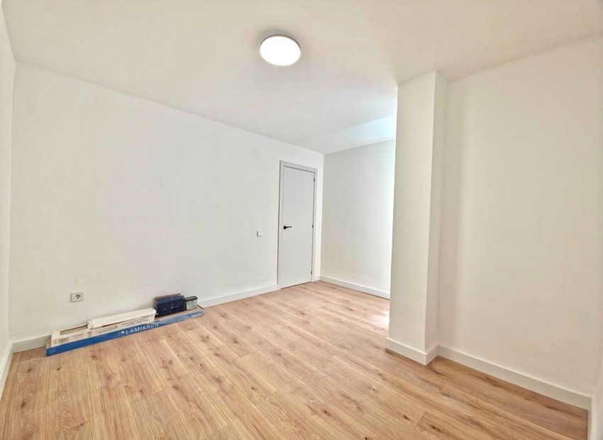 Reventa - Apartments - Flats - Torrevieia - Playa Los Naufragos