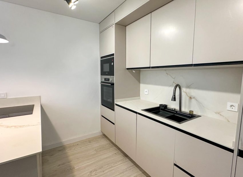 Reventa - Apartments - Flats - Torrevieia - Playa Los Naufragos