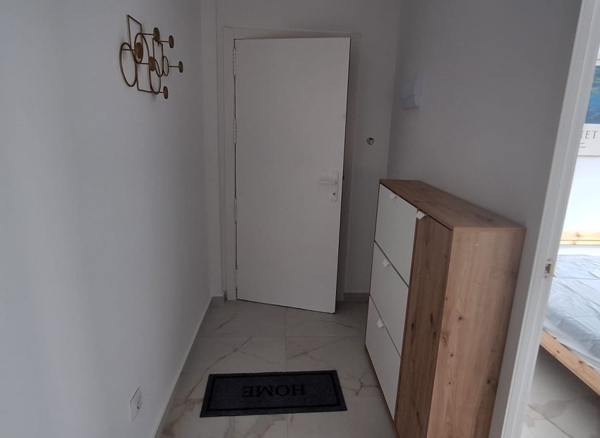 Reventa - Apartments - Flats - Torrevieia - Playa Los Naufragos