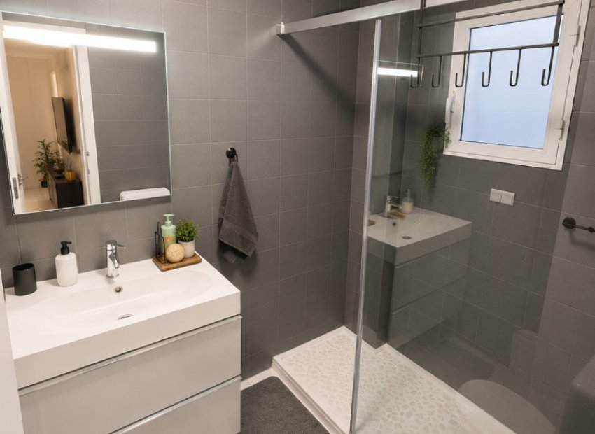 Reventa - Apartments - Flats - Torrevieia - Playa Los Naufragos