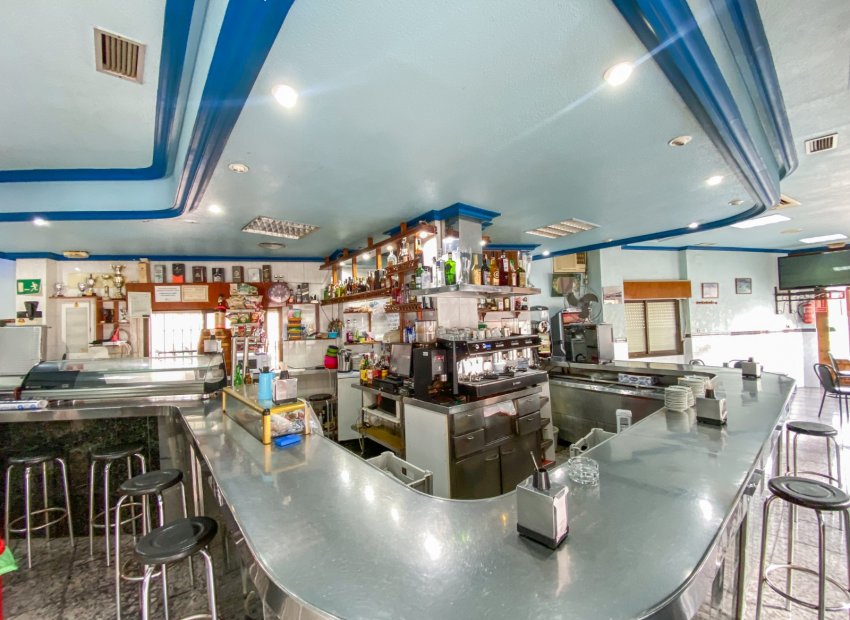 Reventa - Comercial - Águilas - Center