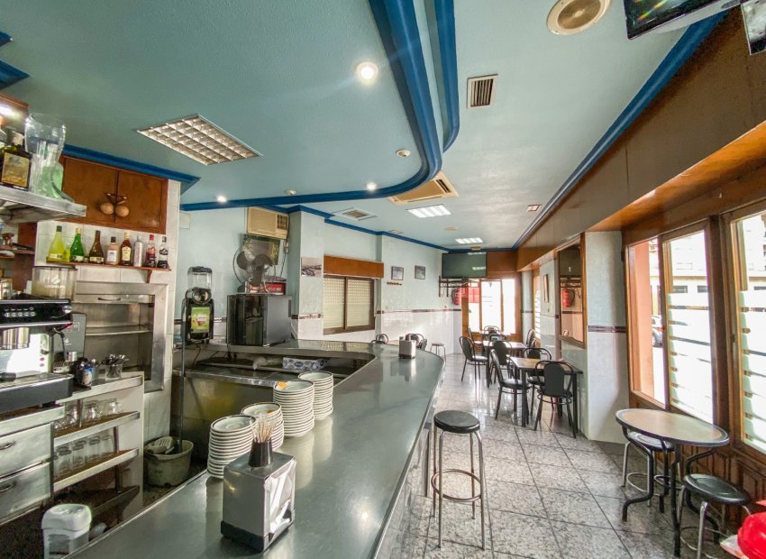 Reventa - Comercial - Águilas - Center