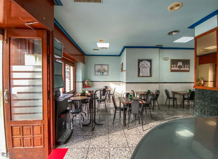 Reventa - Comercial - Águilas - Center