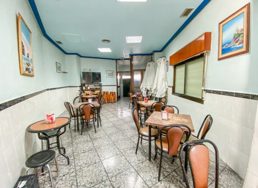 Reventa - Comercial - Águilas - Center