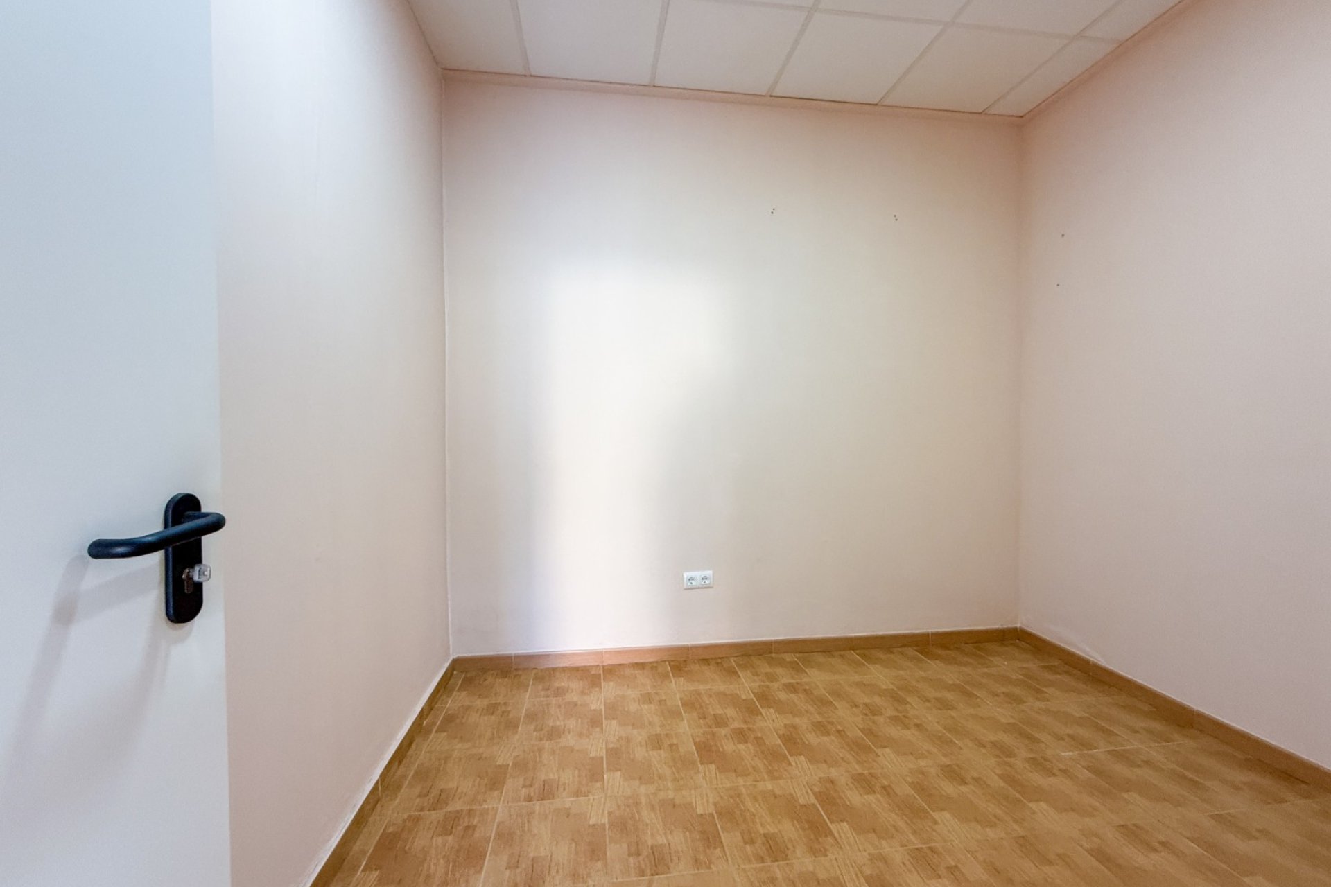 Reventa - Comercial - Águilas - Paseo Parra