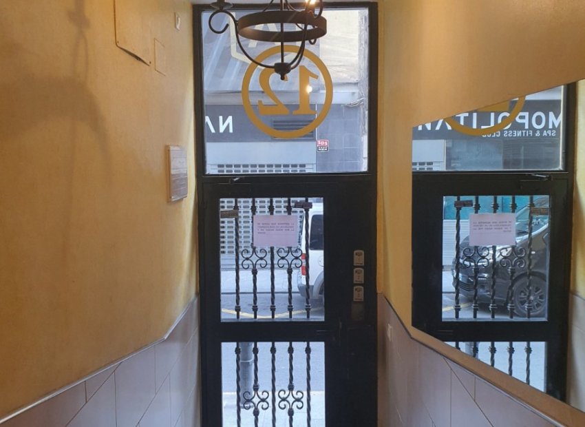 Reventa - Comercial - Alicante - Casco antiguo