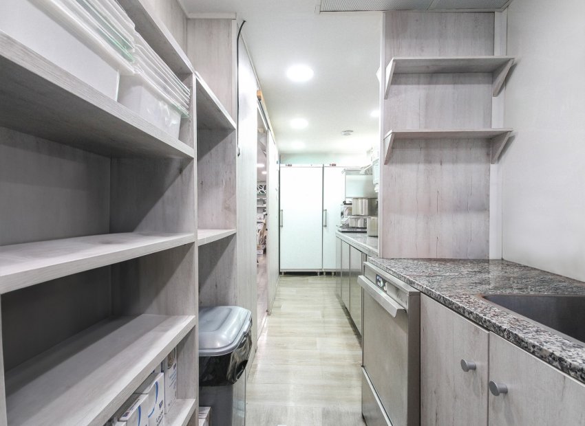 Reventa - Comercial - Alicante - Center