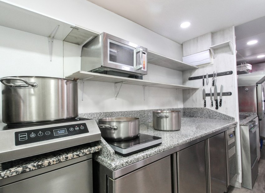 Reventa - Comercial - Alicante - Center