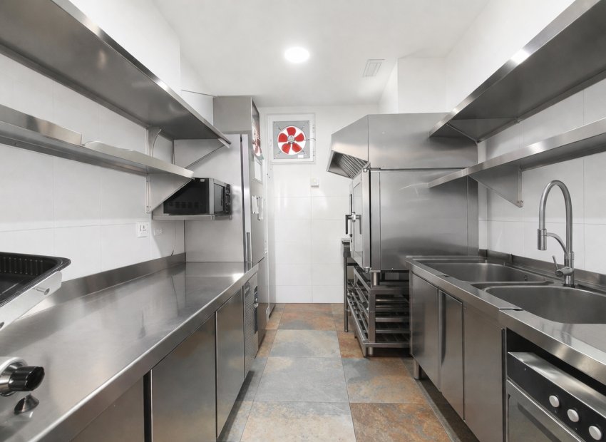 Reventa - Comercial - Alicante - Playa San Juan