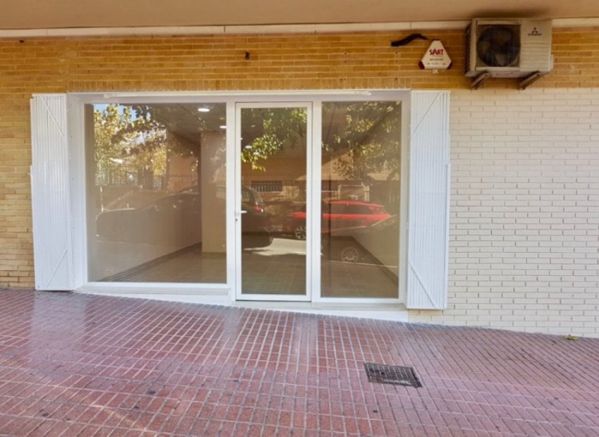 Reventa - Comercial - Benidorm - Colonia Madrid