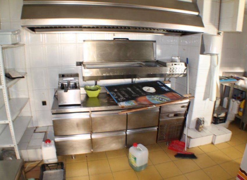 Reventa - Comercial - Benidorm - Juzgados