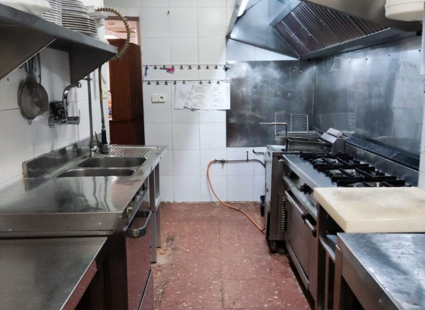 Reventa - Comercial - Benidorm - Old town / Port