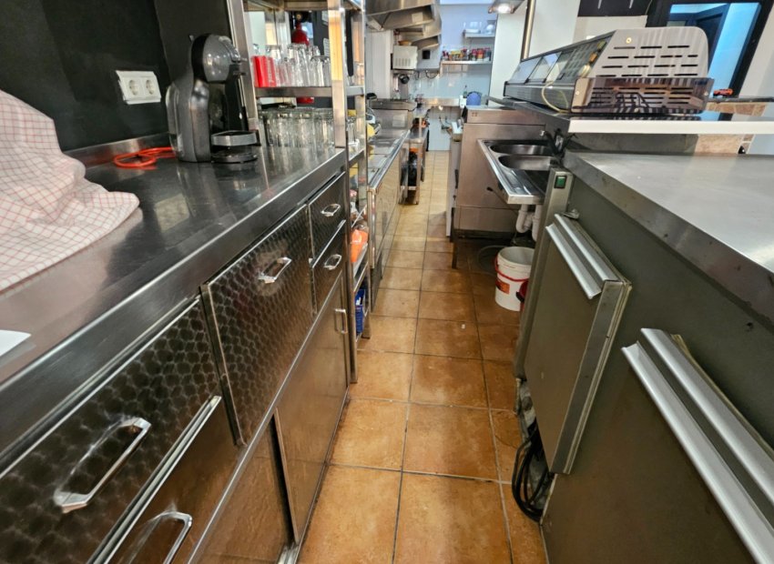 Reventa - Comercial - Benidorm - Old town / Port