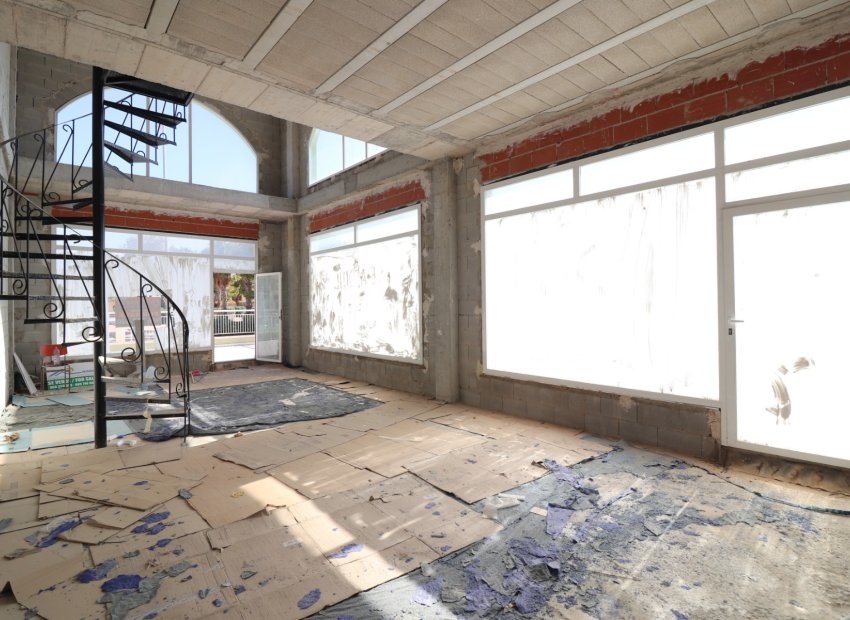 Reventa - Comercial - Benimar