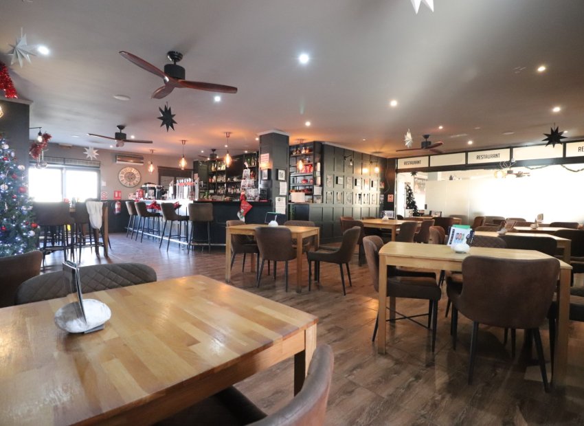 Reventa - Comercial - Ciudad Quesada - Doña Pepa