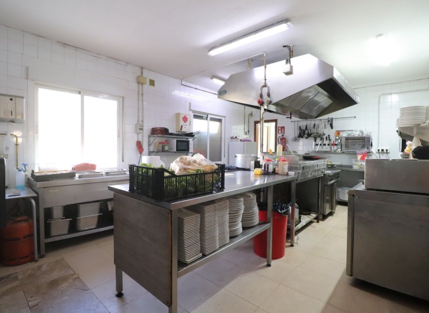 Reventa - Comercial - Ciudad Quesada - Doña Pepa