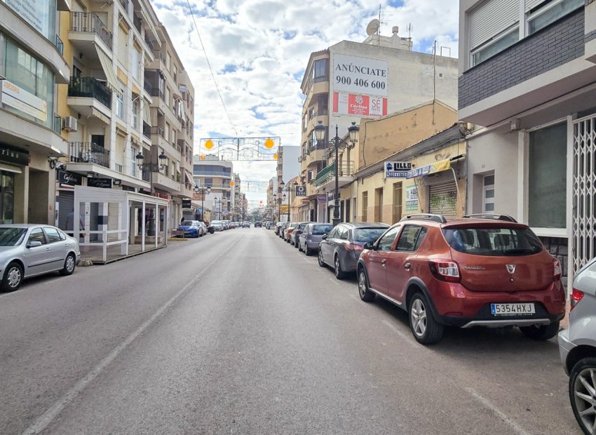 Reventa - Comercial - Guardamar del Segura - Center