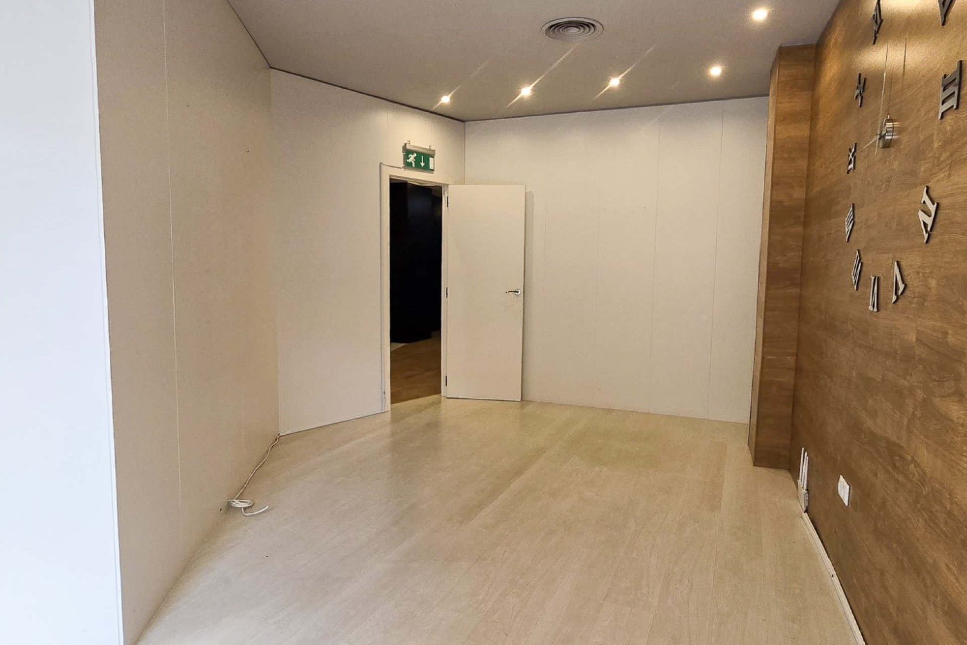 Reventa - Comercial - Guardamar del Segura - Center