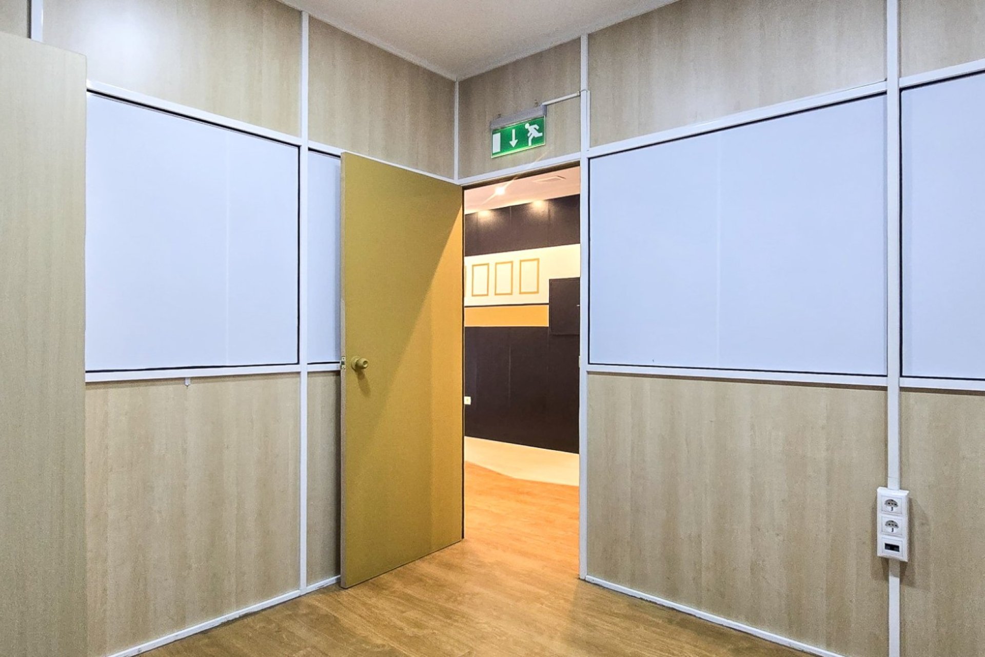 Reventa - Comercial - Guardamar del Segura - Center