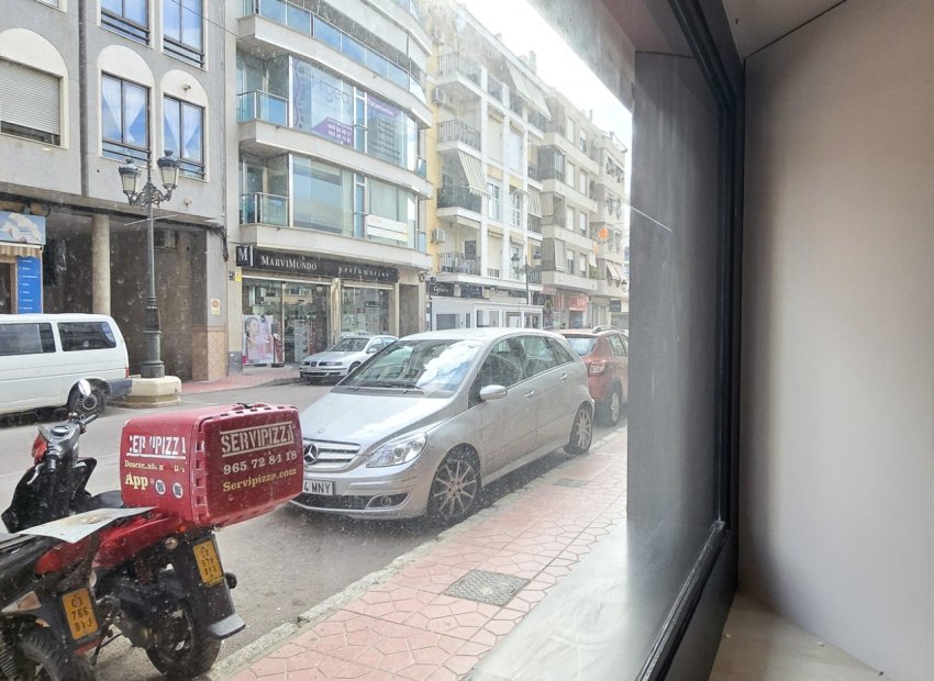 Reventa - Comercial - Guardamar del Segura - Center