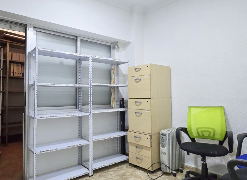 Reventa - Comercial - Guardamar del Segura - Center