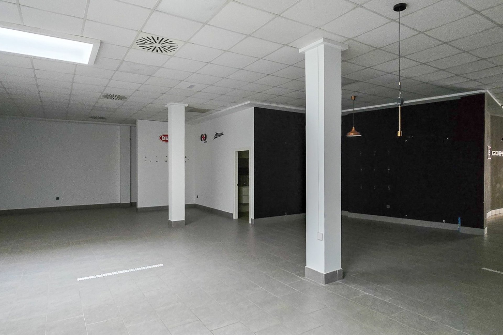 Reventa - Comercial - Guardamar del Segura - Center