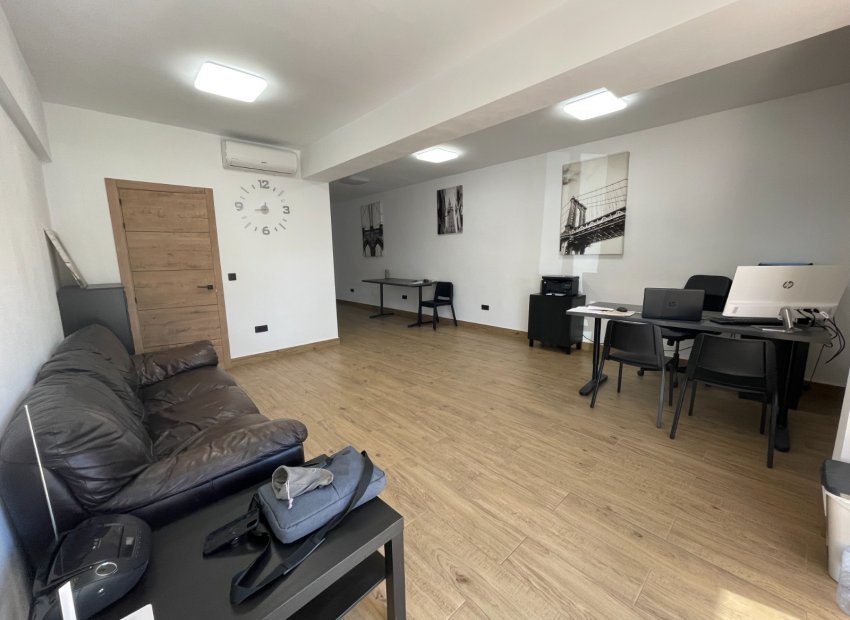 Reventa - Comercial - Guardamar del Segura - Comunidad Valenciana