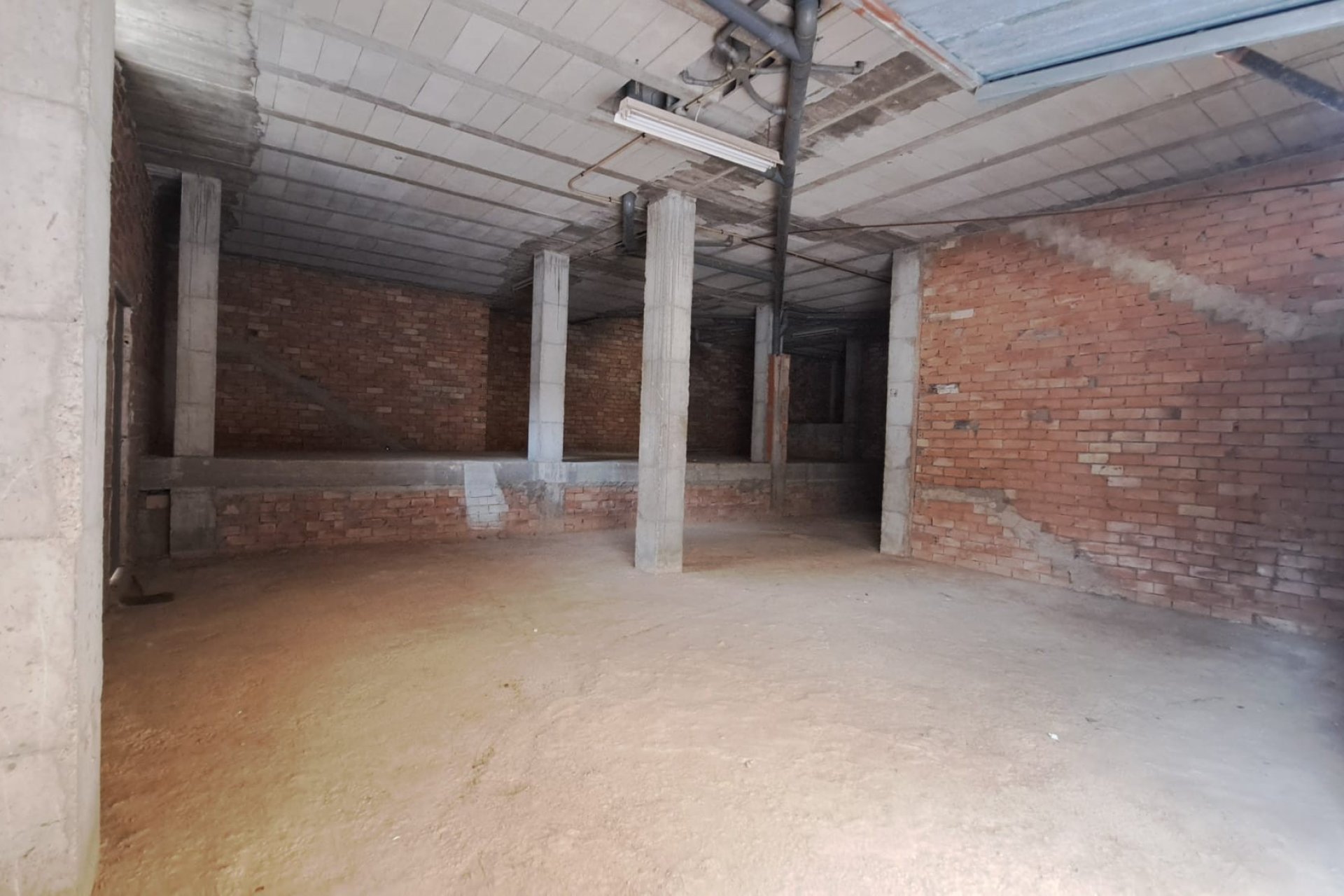 Reventa - Comercial - Los Alcázares - Center