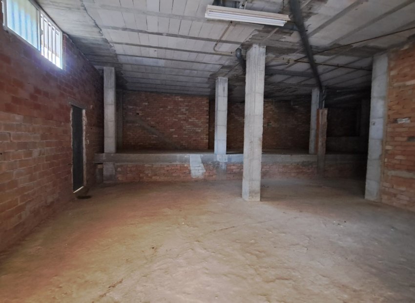 Reventa - Comercial - Los Alcázares - Center