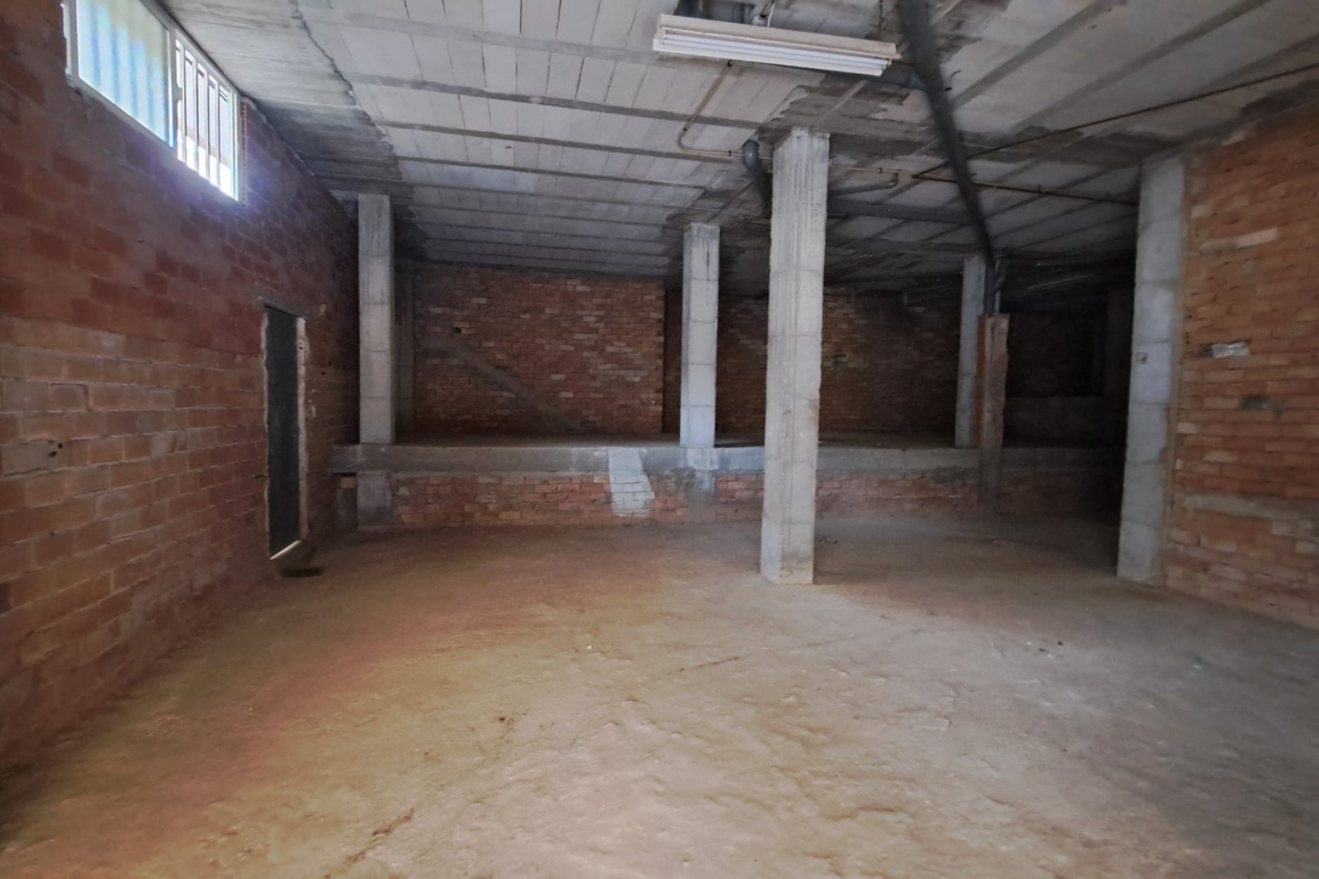 Reventa - Comercial - Los Alcázares - Center