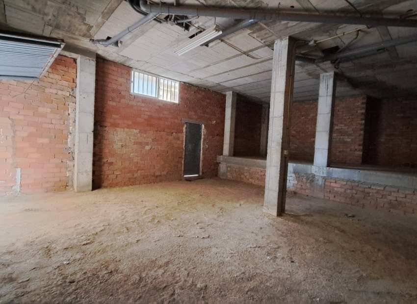 Reventa - Comercial - Los Alcázares - Center